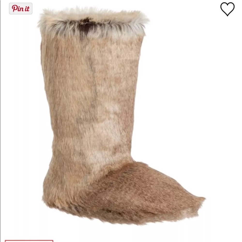 Super cute slippers!